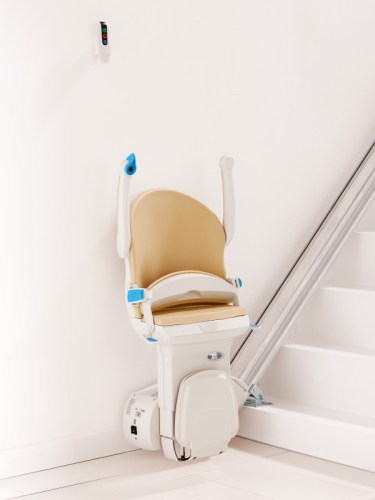 Handicare 950 plus simplicity seat with remote control
