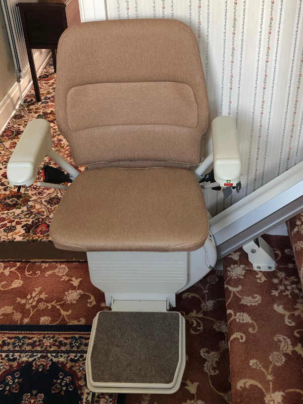reconditioned stannah 420 stairlift