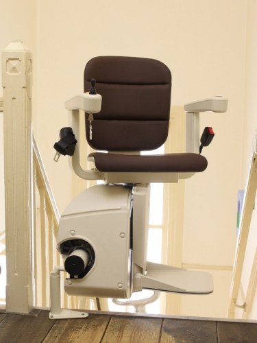 Handicare freecurve stairlift deep red with elegance seat