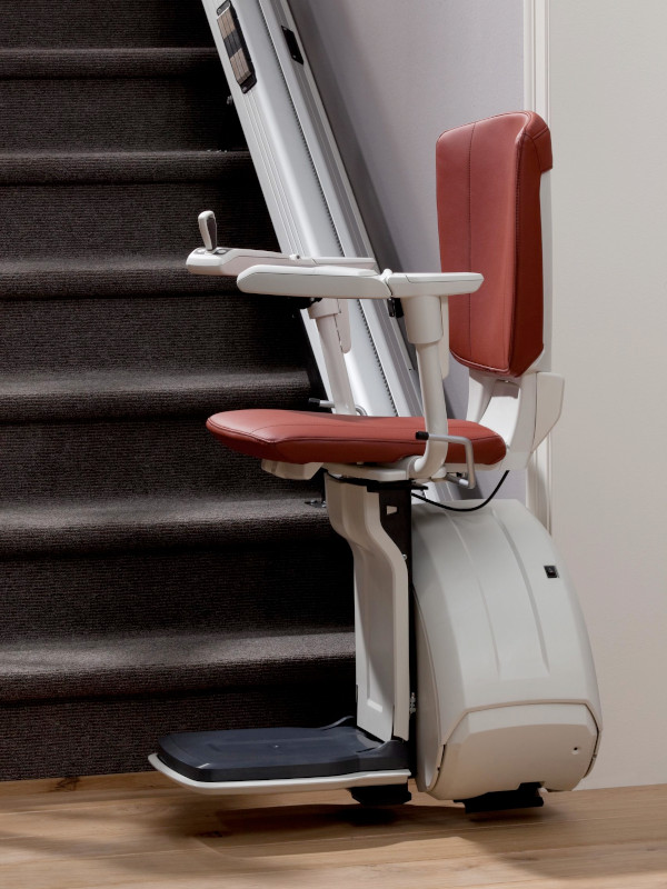 homeglide extra straight stairlift bottom of stairs