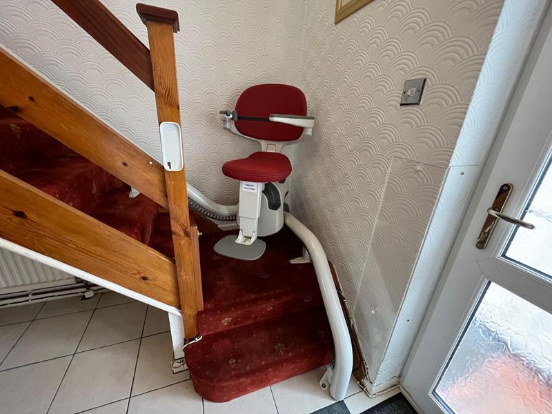 Flow X Curved Stairlift